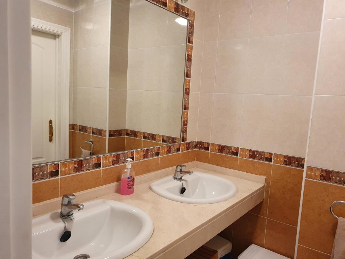 Seaview A Spectacular 3 Bed 3 Bathroom Penthouse مانيلفا المظهر الخارجي الصورة