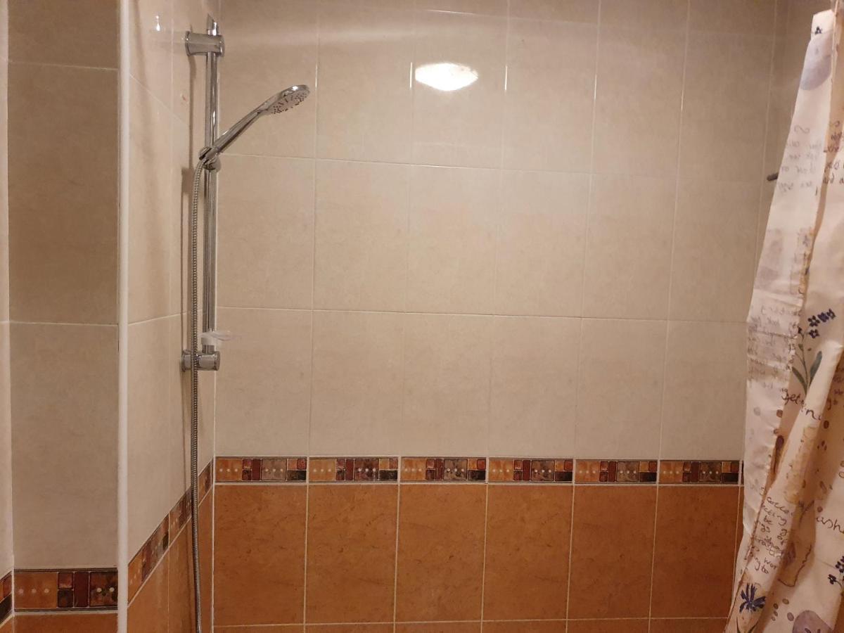 Seaview A Spectacular 3 Bed 3 Bathroom Penthouse مانيلفا المظهر الخارجي الصورة