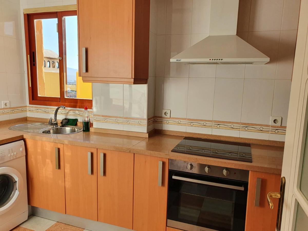 Seaview A Spectacular 3 Bed 3 Bathroom Penthouse مانيلفا المظهر الخارجي الصورة