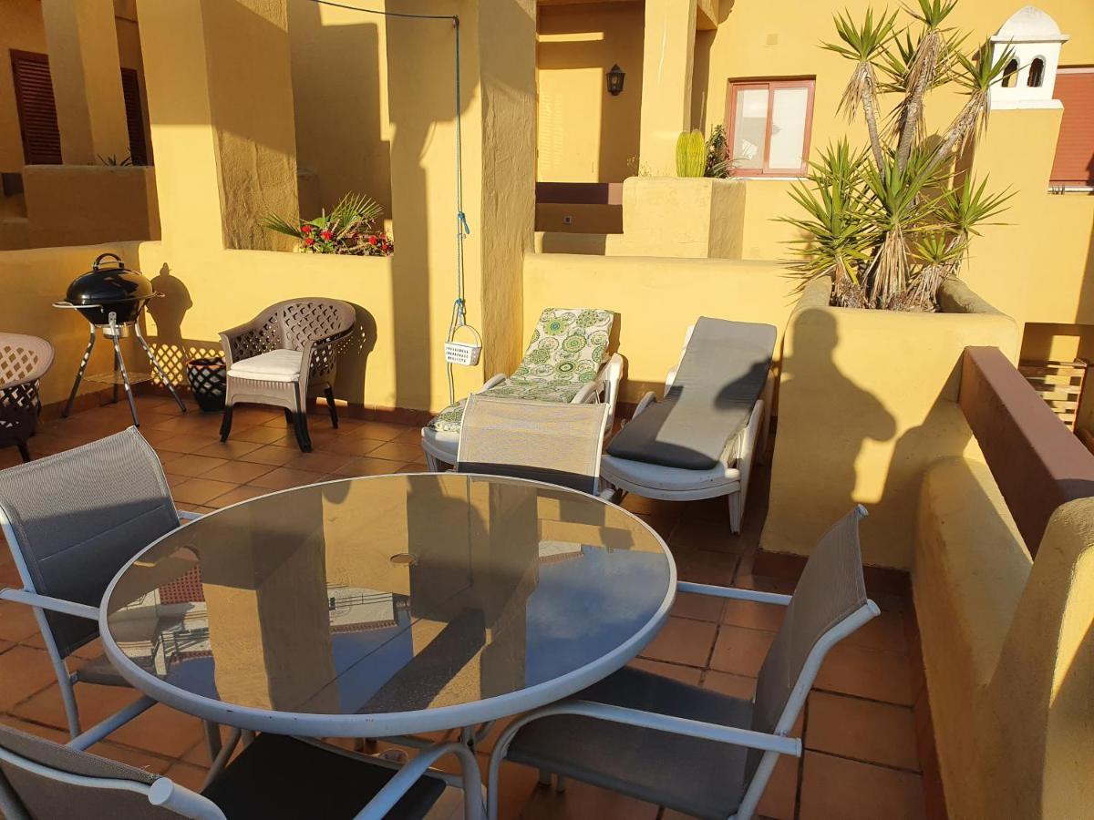Seaview A Spectacular 3 Bed 3 Bathroom Penthouse مانيلفا المظهر الخارجي الصورة