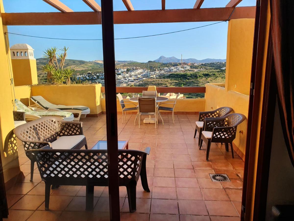 Seaview A Spectacular 3 Bed 3 Bathroom Penthouse مانيلفا المظهر الخارجي الصورة